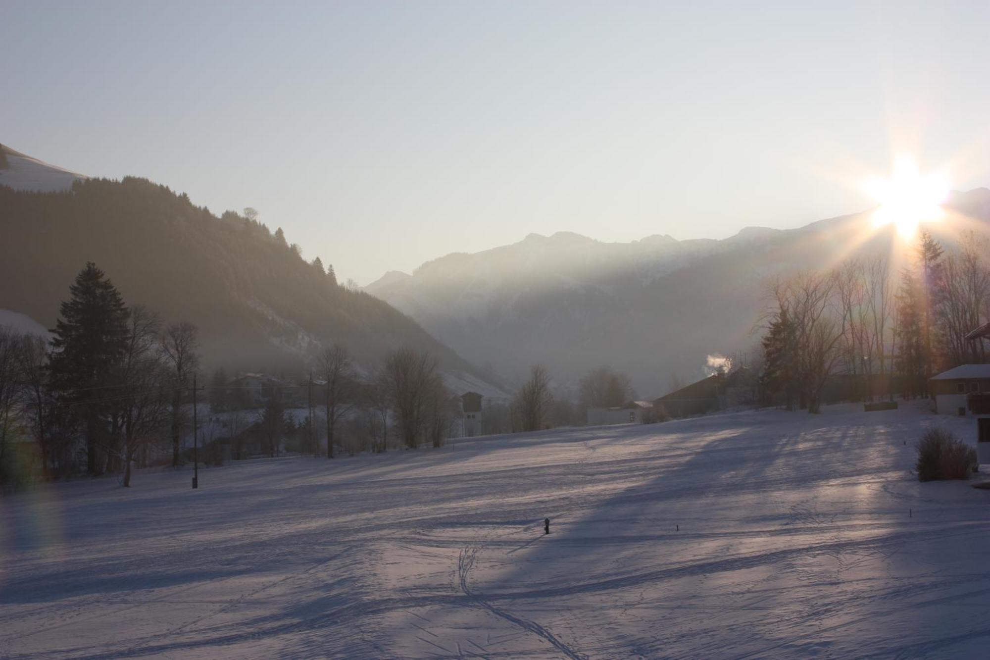 Pension Alpenblick Schattwald Buitenkant foto